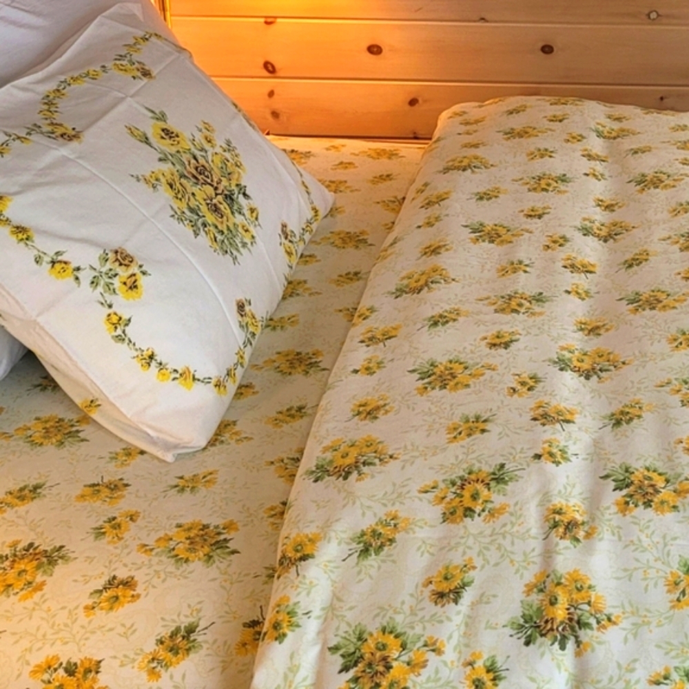 Vintage DBL Sz 3pc Bedding Set. Sunflowers Motif, Sears, 50/50 Blend - Picture 5 of 15